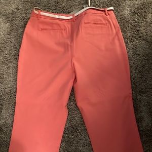 Melon capri pants